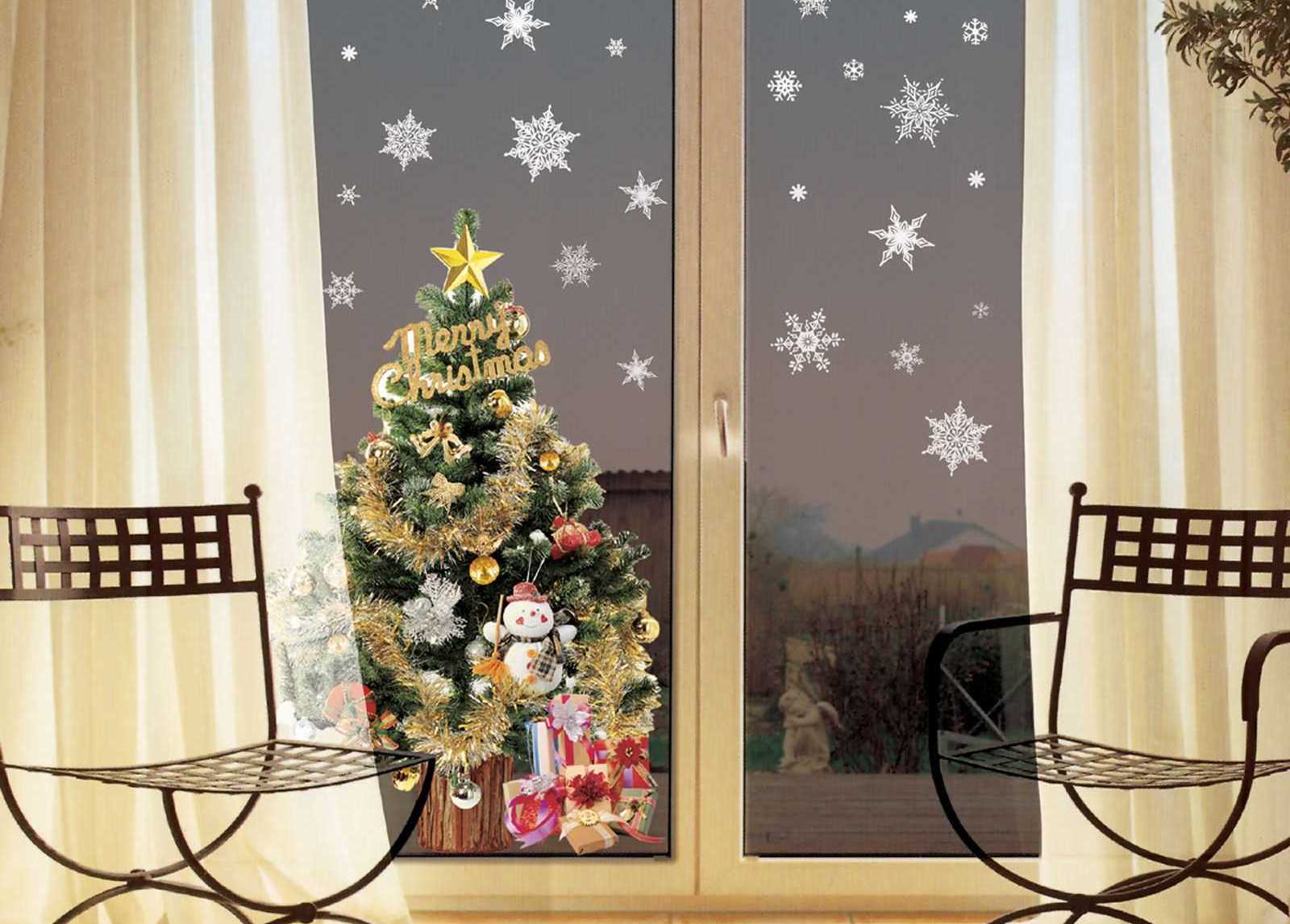 Ажурные украшения для окон к новому году. Как украсить окно на Новый год? Свежие идеи. Декор из ПВА
